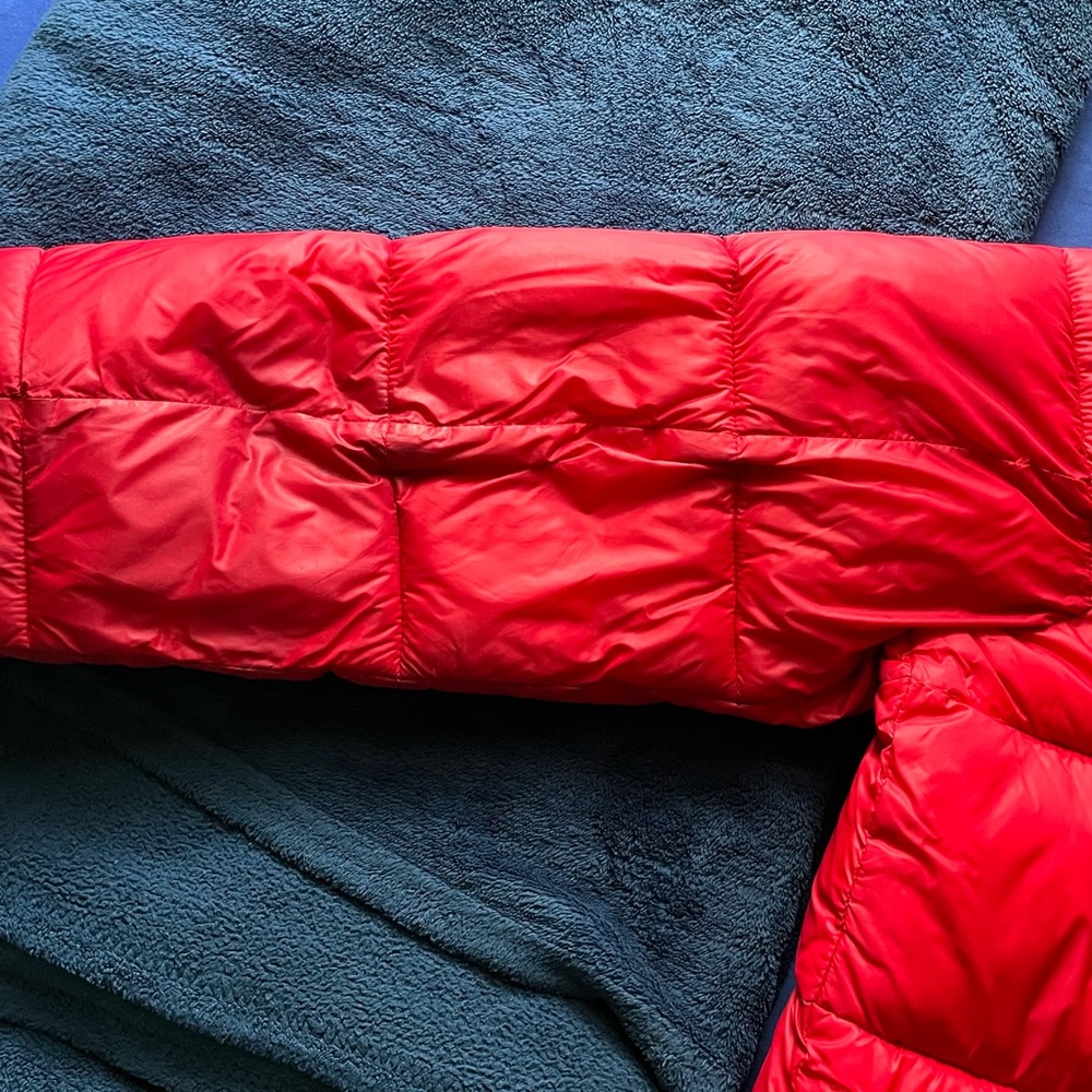 Women’s Gap Jacket (Red) - Picture 5 of 7